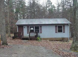 125 Hollybrook Cir, Lexington, NC 27292