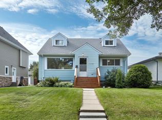 11127 71st Ave NW, Edmonton, AB T6G0A3