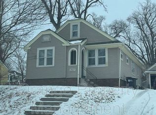 2923 N 48th St, Omaha, NE 68104