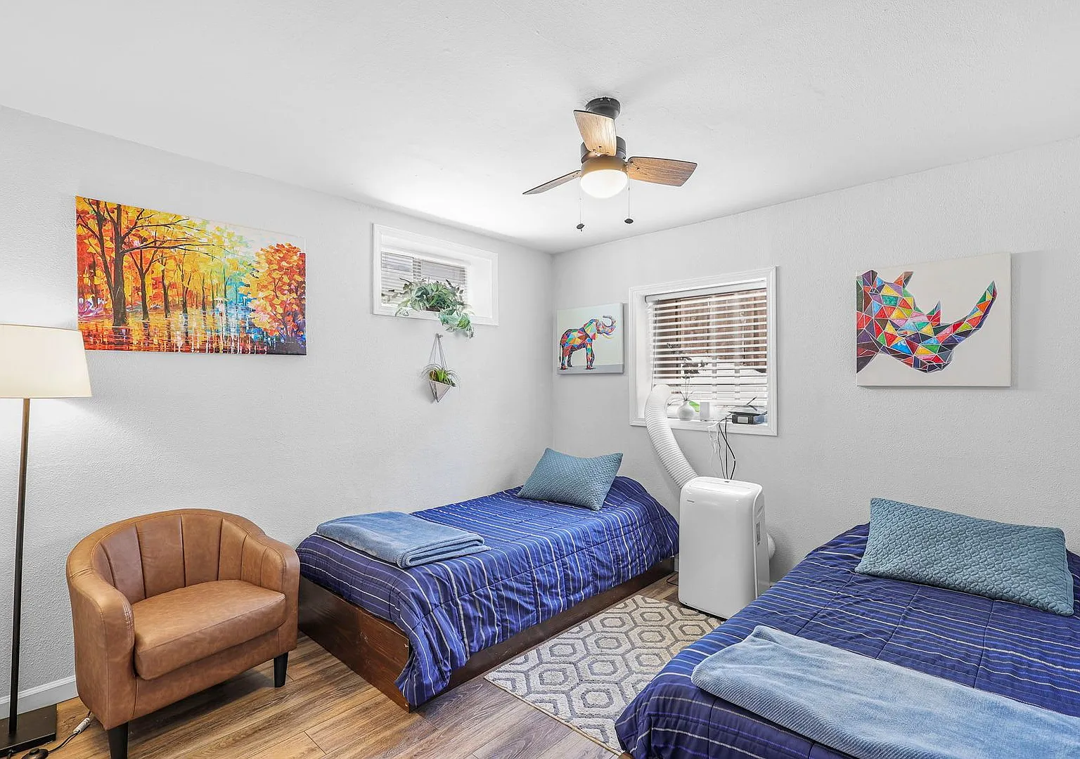 1216 Trinity St — Photo 4