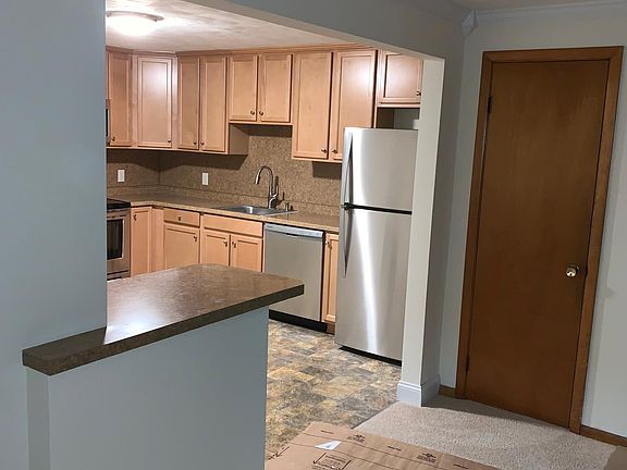 4th image of 15 Lydia Ln APT 1