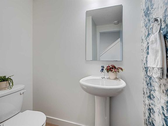 5th image of 2221 E 81st St SW