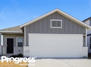 285 Cobb Branch Dr, Maxwell, TX 78656