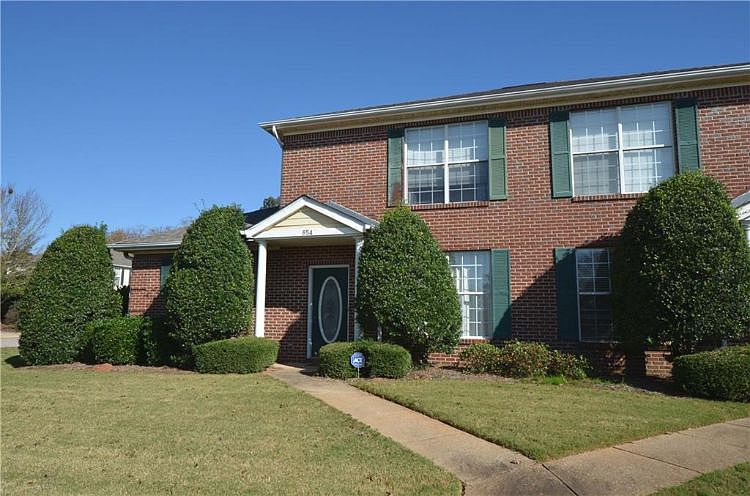 1st image of 854 Harvard Dr