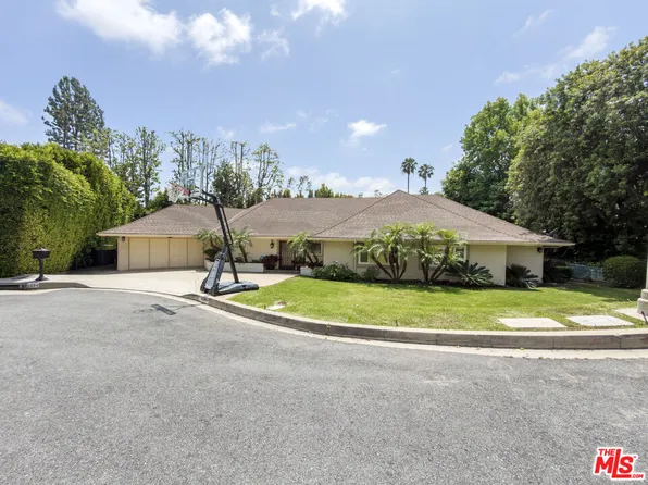 1094 Garden Ln, Beverly Hills, CA 90210