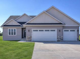 4098 141st St, Chippewa Falls, WI 54729