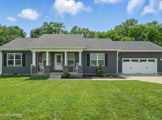 700 Settlers Point Dr, Taylorsville, KY 40071