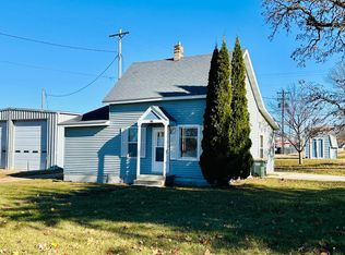 105 4th St S, Grove City, MN 56243