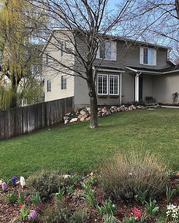 2nd image of 3490 E Oakledge Rd