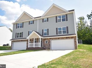 16 Rosalies Way, Temple, PA