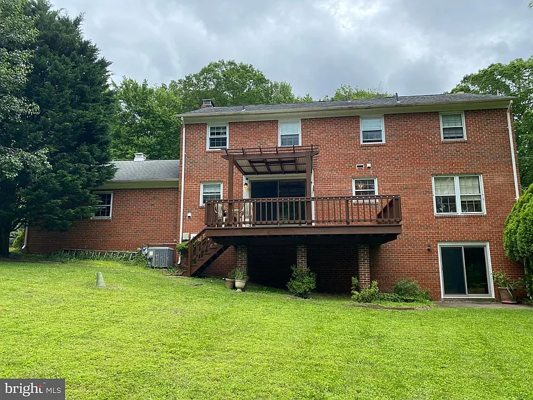 330 River Bend Rd — Photo 16