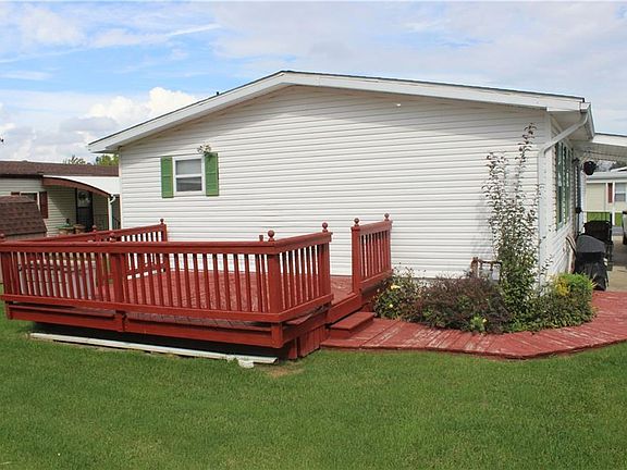 2nd image of 14 Parkside Cir