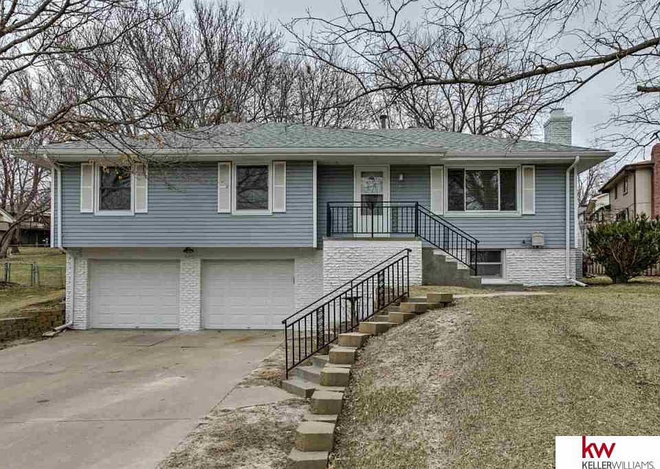 1st image of 4711 N 116th Ave