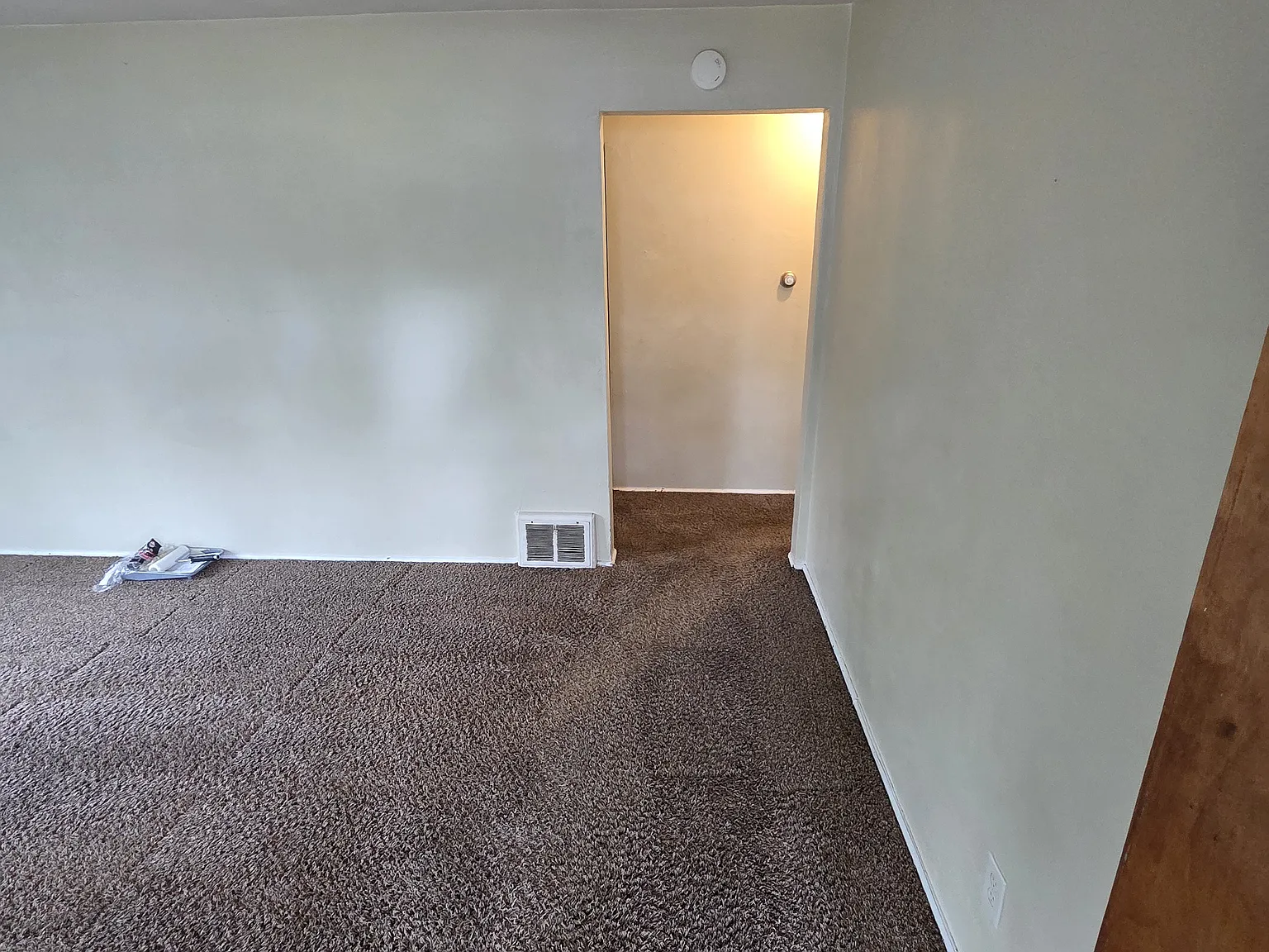 2 bed, 1.5 bath, 1000 sqft, $1,100 — Photo 3