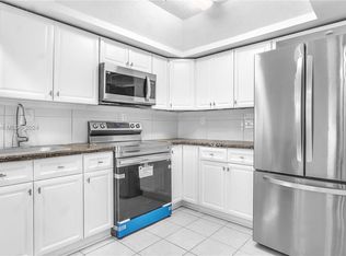 2 Meacham Ln, Tamarac, FL 33319