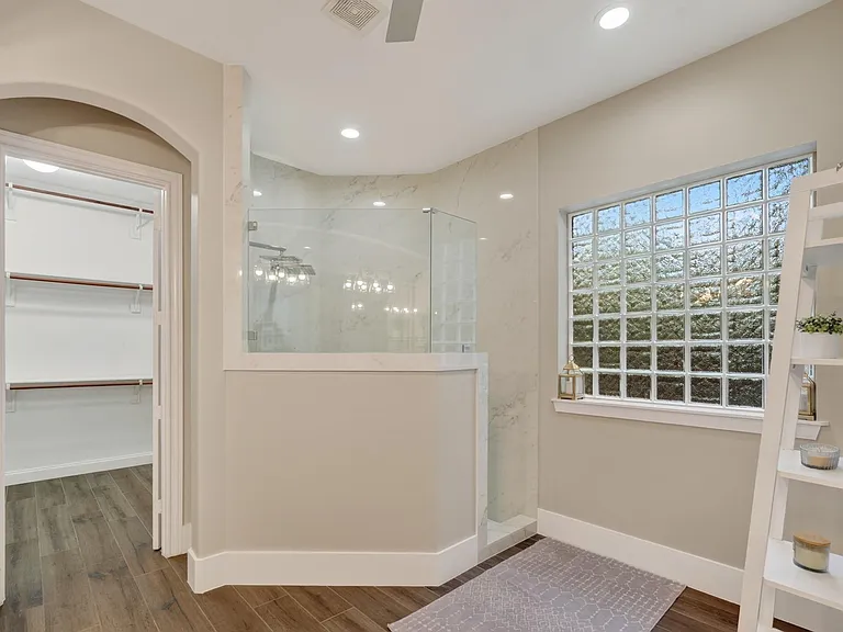 110 S Veilwood Cir — Photo 26