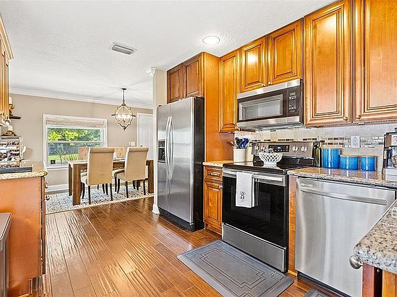 2nd image of 4424 W Pearl Ave
