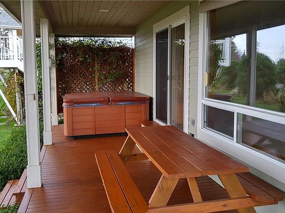 5th image of 868 Henry Ln