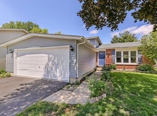 1413 Coolidge Ave, Wheaton, IL 60189