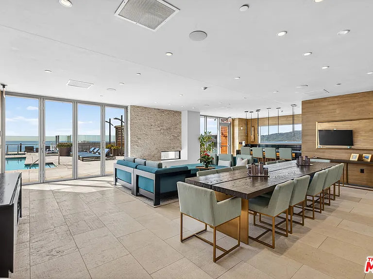 1755 Ocean Ave #702 — Photo 41