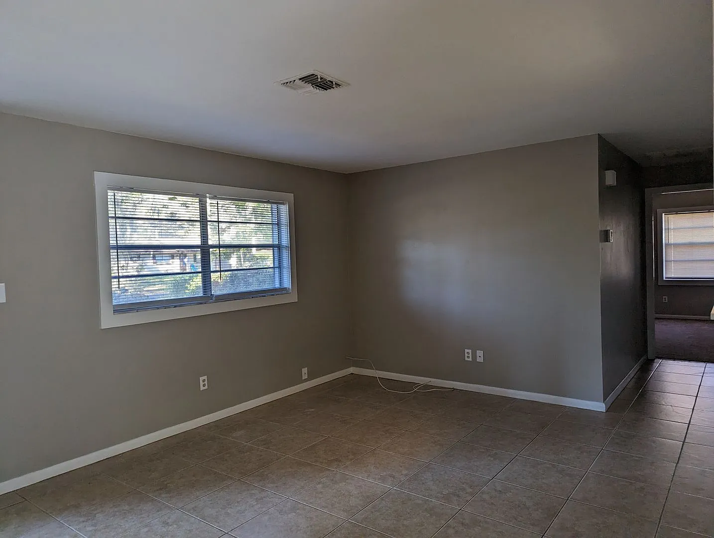Crystal River 3/2/1 located near US 19 and Downtown Crystal River — Photo 4