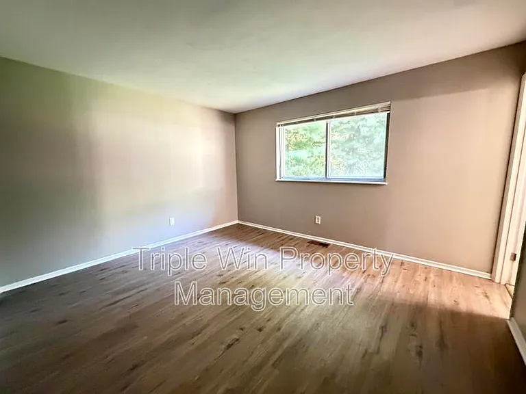 762 Del Marco Dr — Photo 11