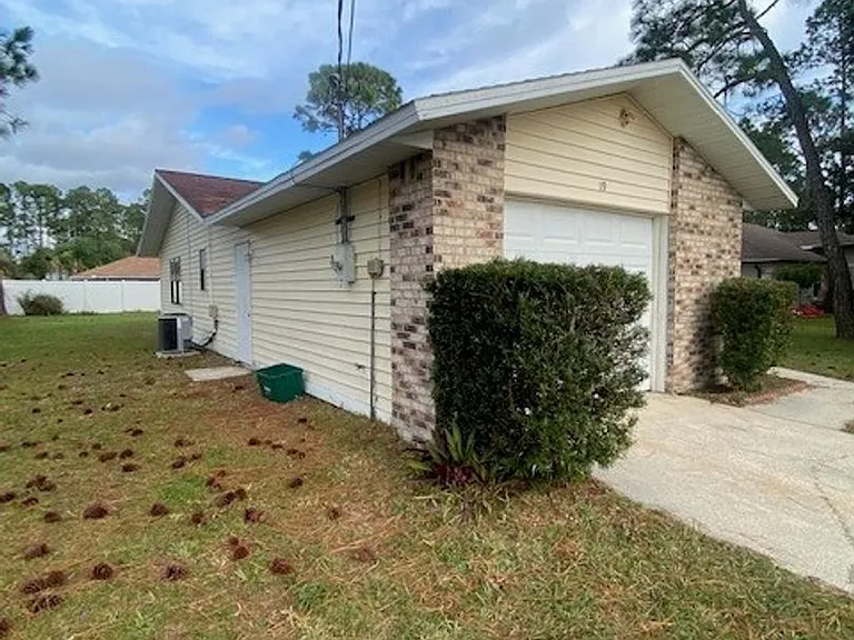 19 Woodston Ln — Photo 4