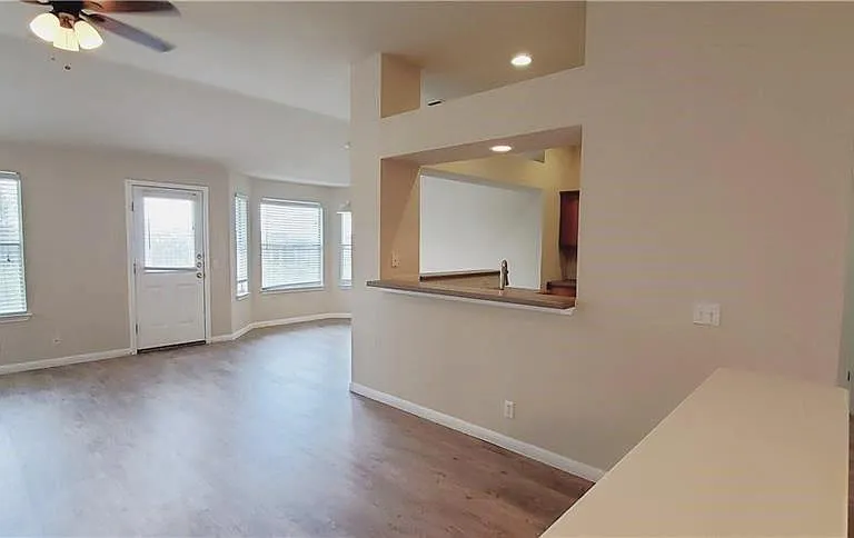 108 Pond Way — Photo 9