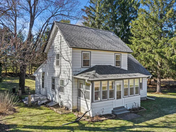 W305S5059 Highway 83, Mukwonago, WI 53149