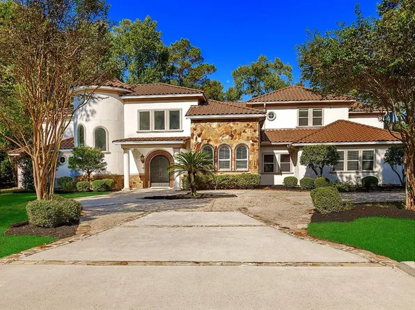 35 Chestnut Hill Ct, Spring, TX 77380