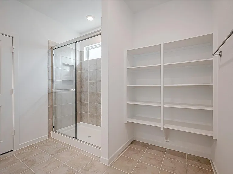 1127 Sugar Dr — Photo 24