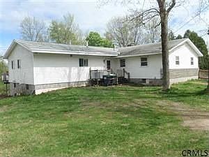 2nd image of 5244 Lake Rd