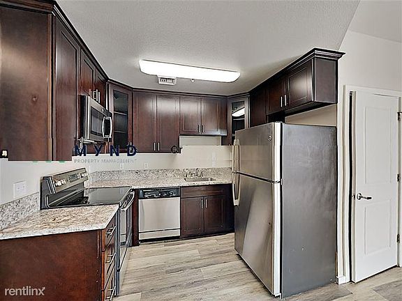 2nd image of 6601 Folsom Blvd #F