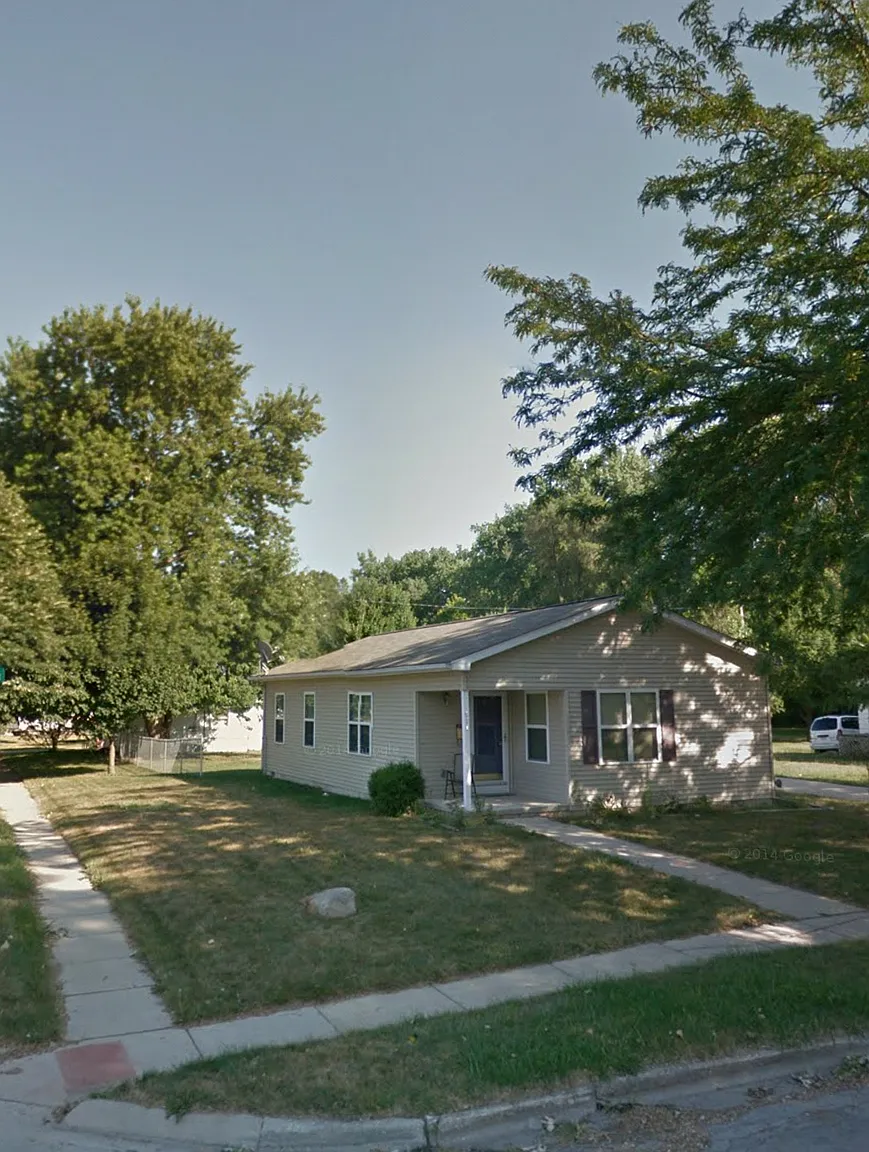 611 Conant Ave photo 1