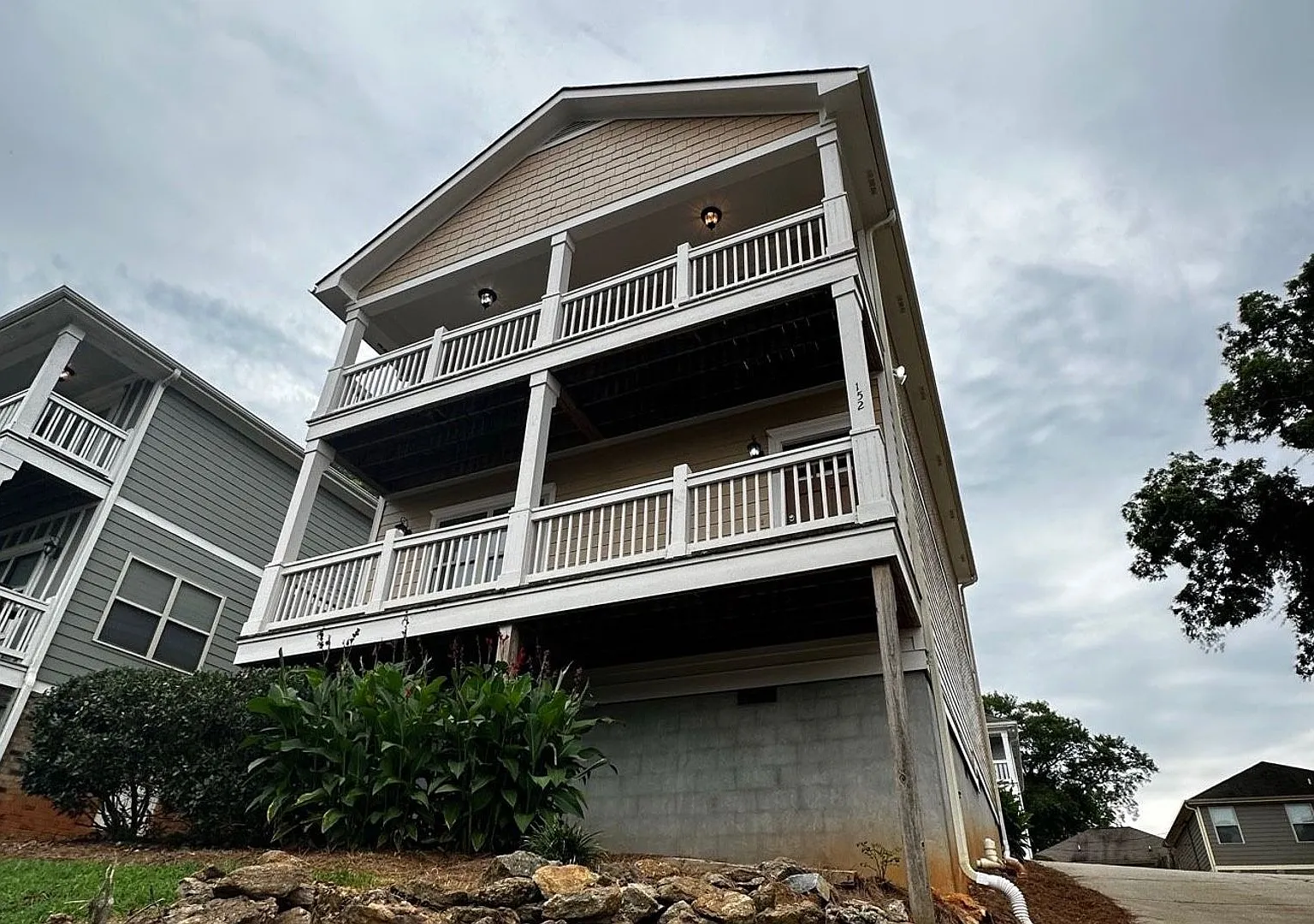 Pre-Leasing For August 5th 2027! — Photo 1