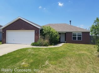 804 SW Crystal St, Bentonville, AR 72712