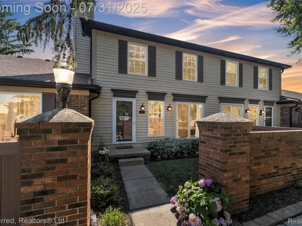 725 Eastwind Dr, Canton, MI 48188