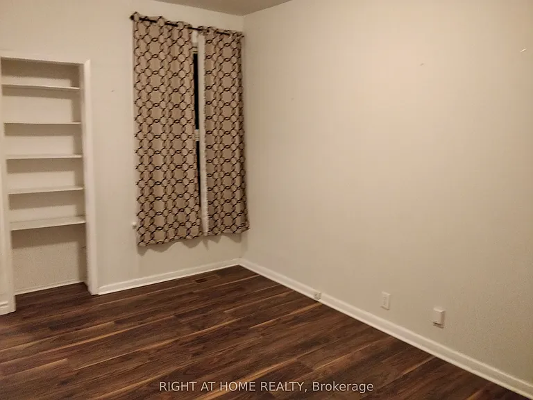 715 Ossington Ave #1 — Photo 8