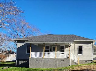 216 Lake Dr, Roxboro, NC 27573