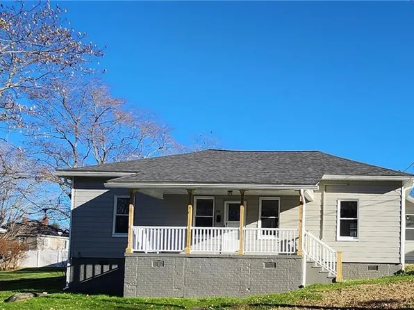 216 Lake Dr, Roxboro, NC 27573