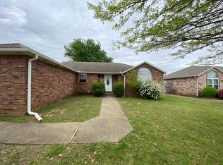 2101 SE Atherton Cir, Bentonville, AR 72712