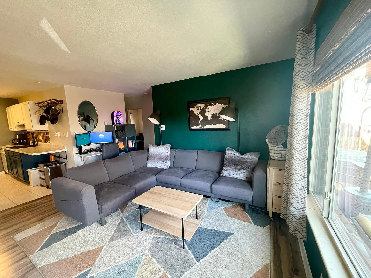 2424 W 35th Ave — Photo 2