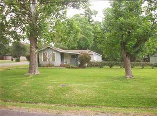 6344 Terrell St, Groves, TX 77619