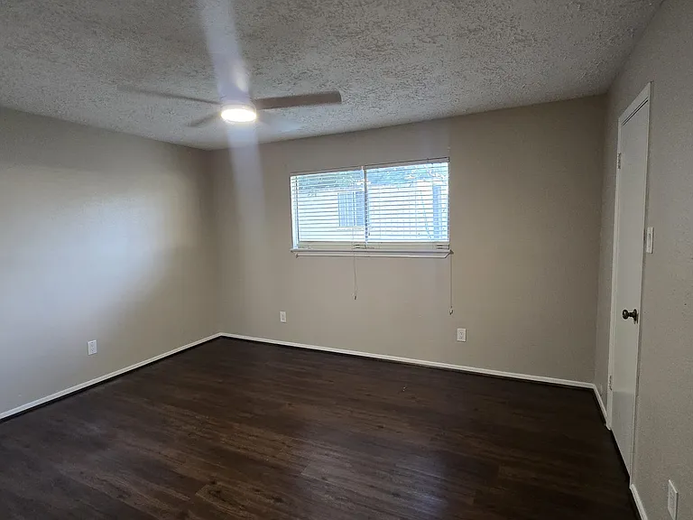 16414 Sky Blue Ln — Photo 5