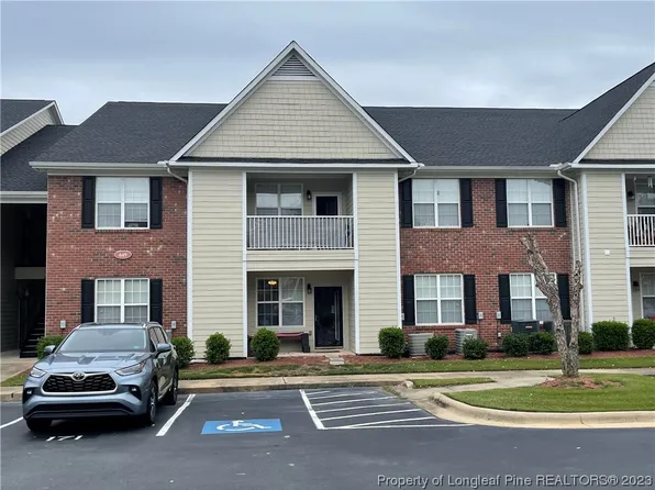 649 Brandermill Rd Unit 203, Fayetteville, NC 28314