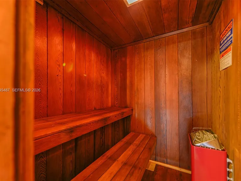 880 NE 69th St #5L — Photo 39