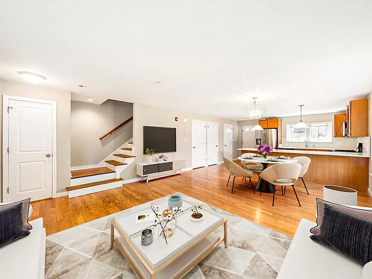 6 Bates St #A — Photo 13
