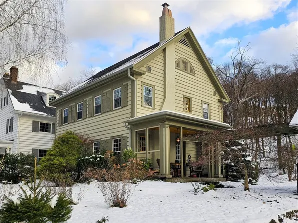 108 Dorset Rd, Syracuse, NY 13210