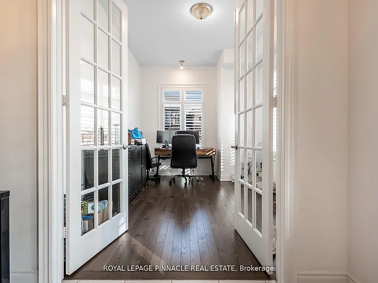 1504 Yellow Rose Cir #UPPER — Photo 7