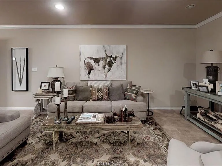 4020 Golden Eagle Dr #B — Photo 3